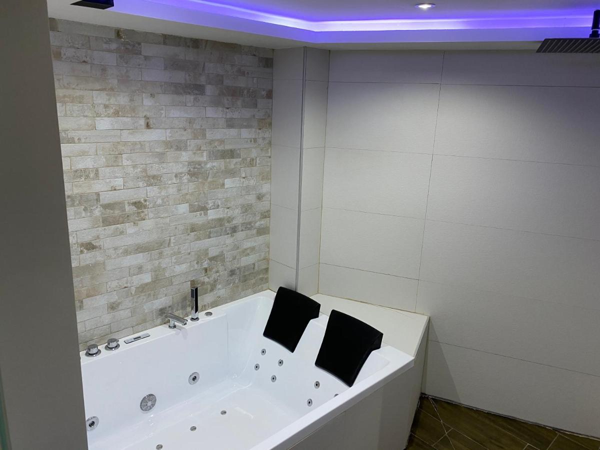 Apartamentos Las 7 Esencias Linares  Exteriör bild